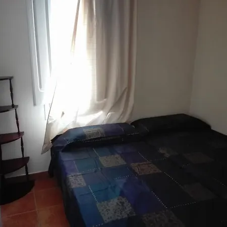 House Angueles بيت للعطل *